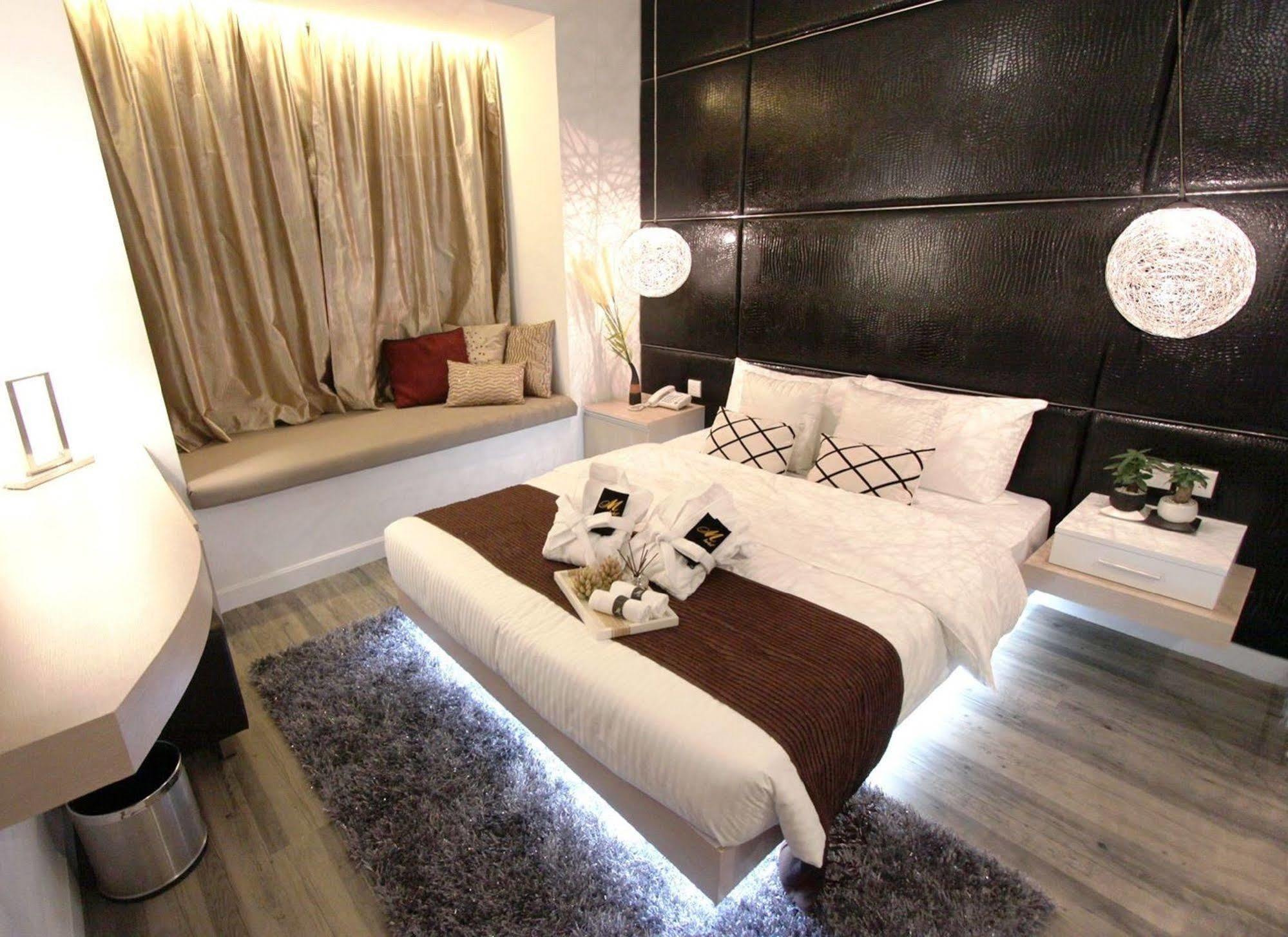 M1 Hotel Hong Kong Exterior photo